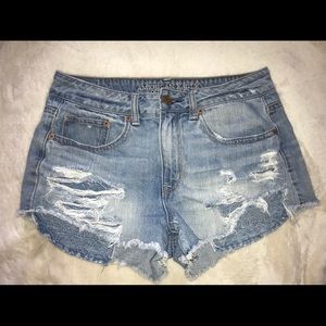 AMERICAN EAGLE size 6 high-waisted shorts